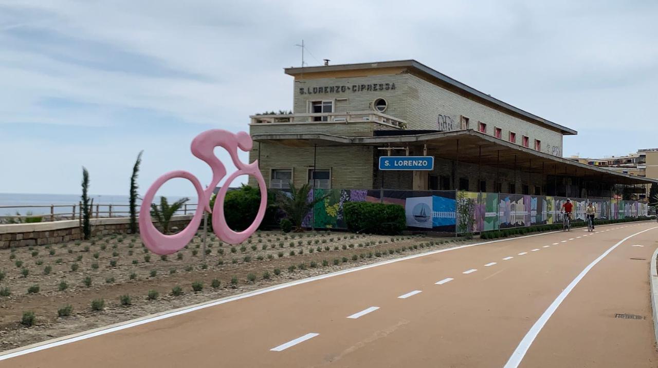 Luxury Apartment San Lorenzo Al Mare Exterior photo